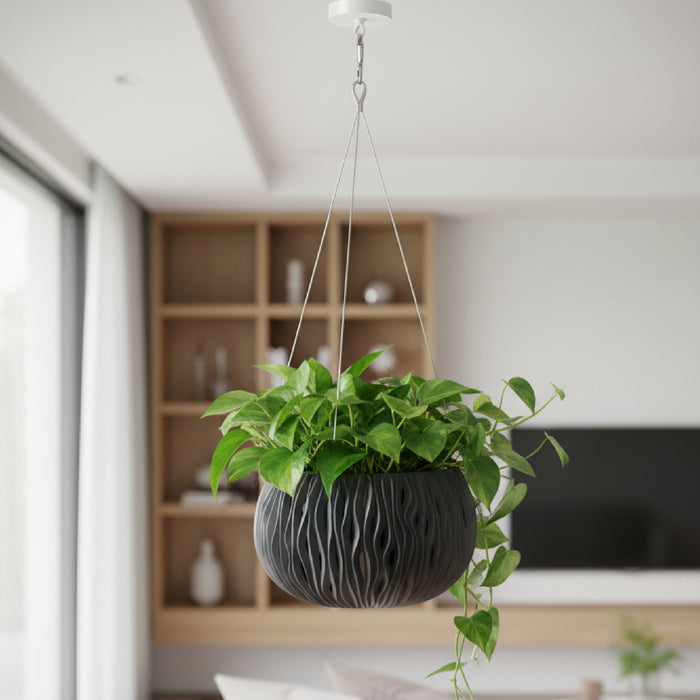 Guaya colgante de acero inoxidable con tres cables y un gancho superior, diseñada para suspender materas como los modelos Splofy, Beton Bowl y Sandy Bowl. #ia - Tumatera.co