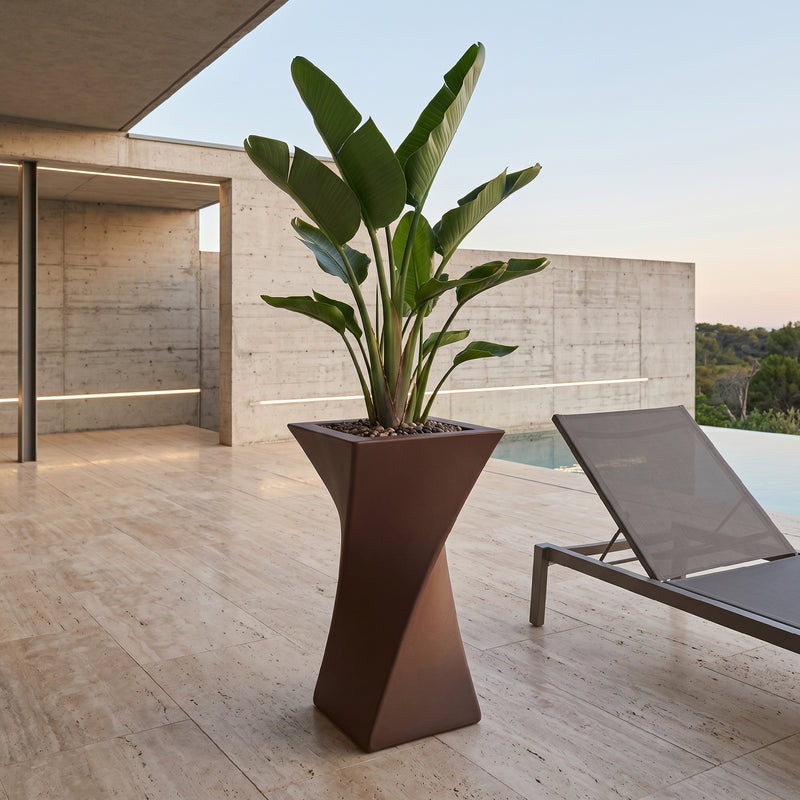 Matera Triangolo 44 x 80 cm - ambiente bronze #ia - Tumatera.co