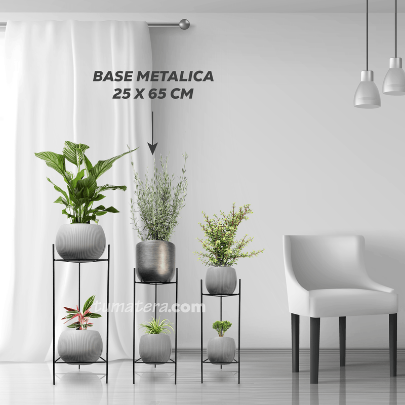 BASE METÁLICA TRIANGULAR 25 X 65 CM - Tumatera.co