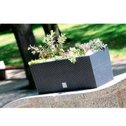 Jardinera Ratán con Autorriego 80 cm en uso