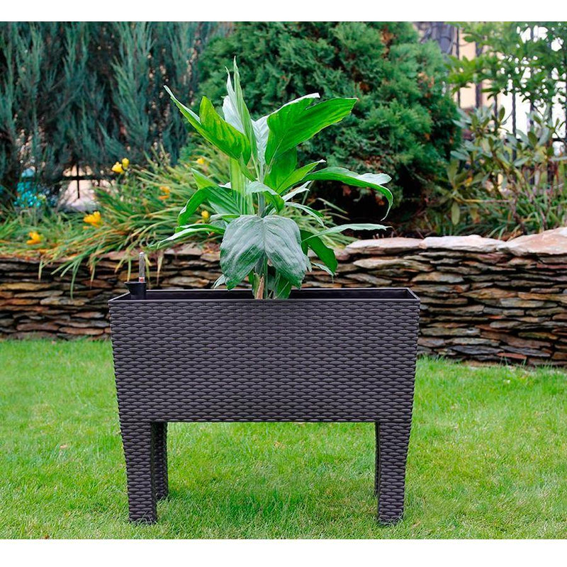 Mini Huerta Ratán con Autorriego 80 cm en uso