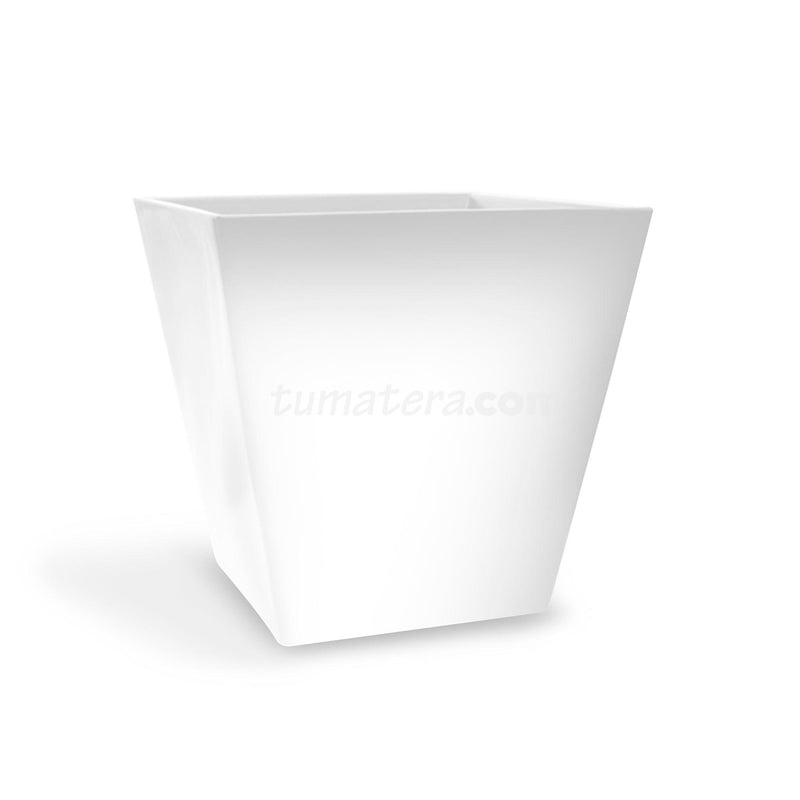 MATERA POLIETILENO CON LUZ LED BLANCA 59 X 57 CM - Tumatera.co