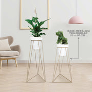 BASE METÁLICA TRIANGULAR 20 x 60 CM ambiente